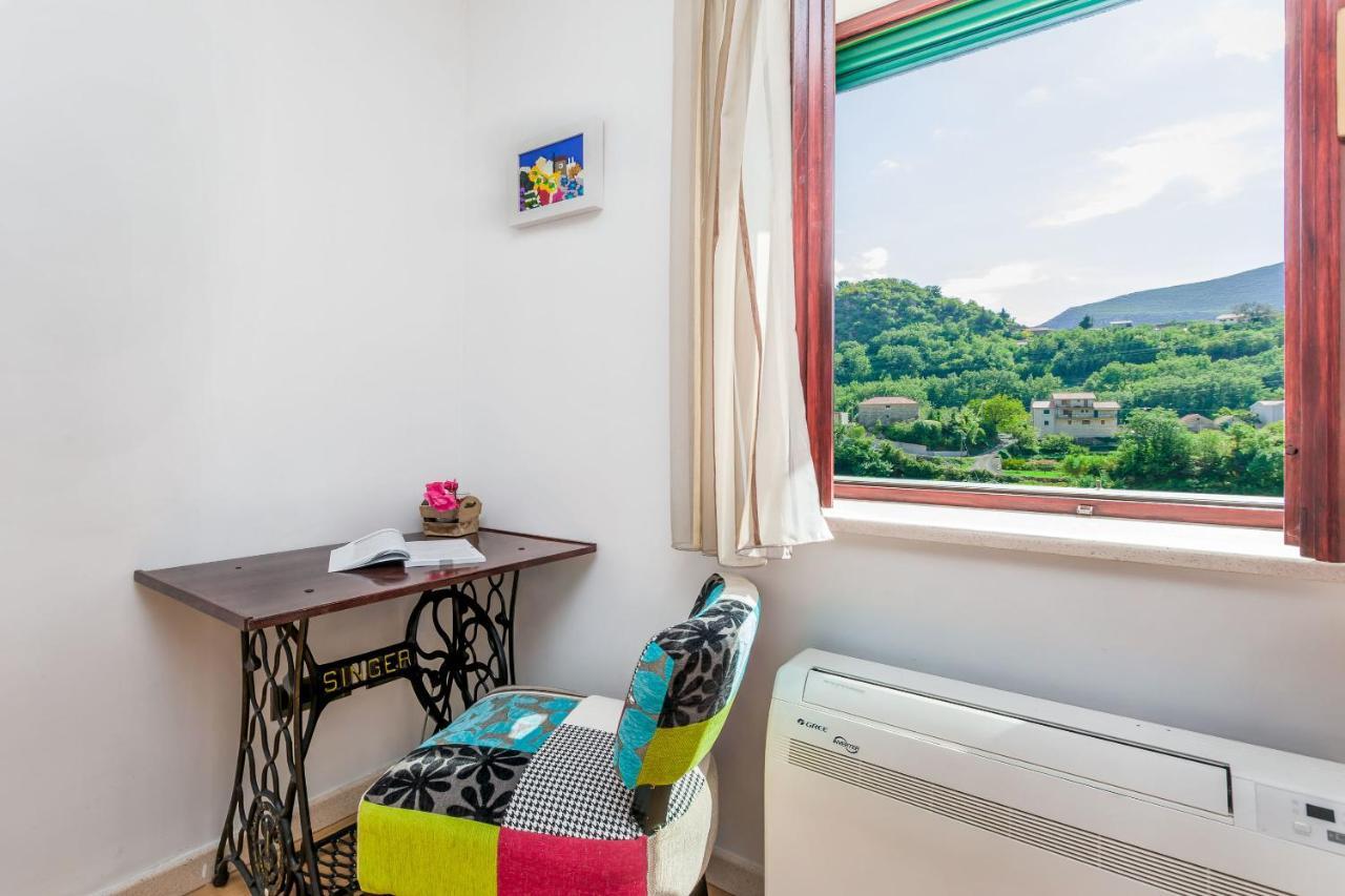 Villa Holiday Home Zvecanje Kültér fotó
